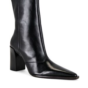 Elegant Black Women's Boots